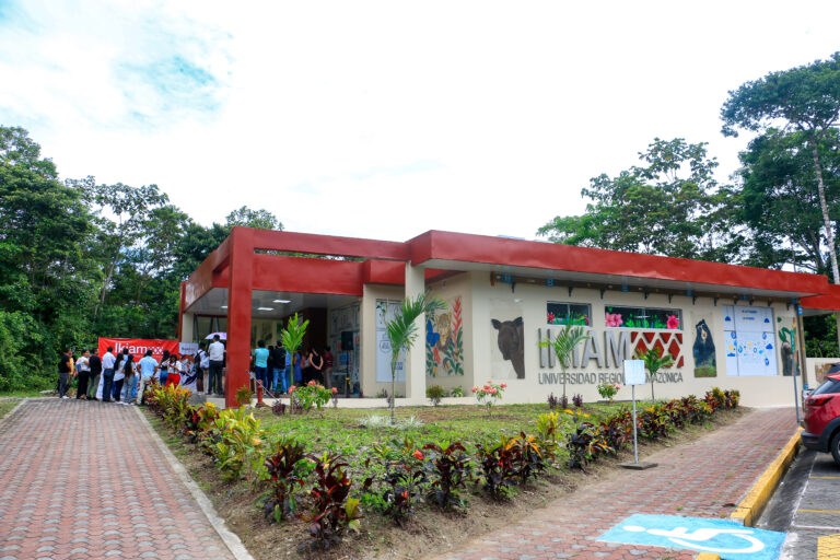 INAUGURACIÓN DEL FABLAB (1 de 48)