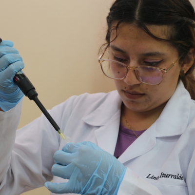 laboratorio-de-docencia-biologia-molecular-2